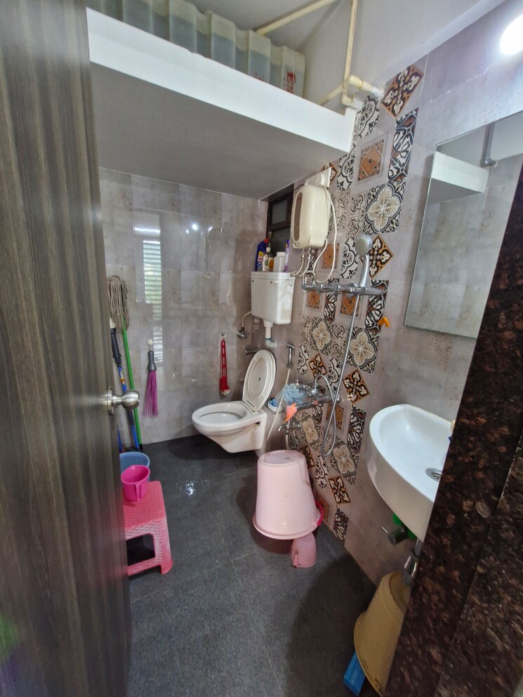 Bathroom, poonam-park-view 1 Bedroom 481 Sq.Ft. Apartment In Virar West Palghar 8773158