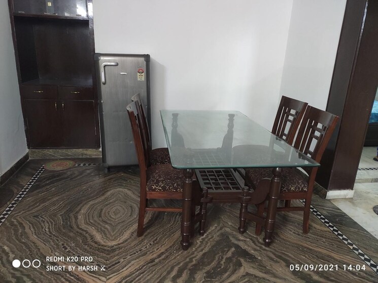 Living Room, sector 43 3 Bedroom 2000 Sq.Ft. Builder Floor In Sector 43 Noida 8773122