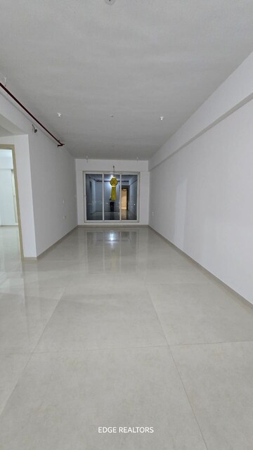 Room in 2 BHK Apartment at Godrej Central, Chembur – for Rent