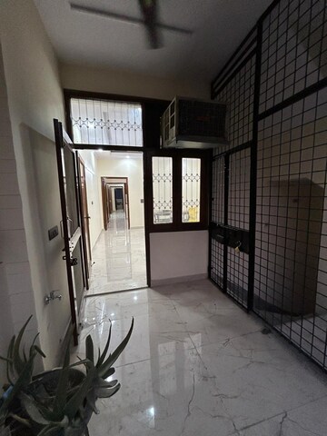  3 BHK Apartment at Sector 6 Dwarka – for Rent