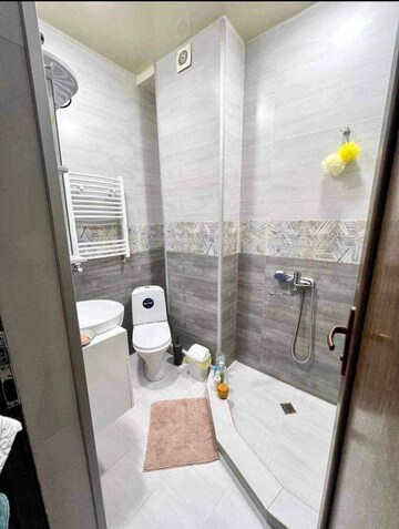 Bathroom in 3 BHK Apartment at M3M Mansion, Sector 113 – for Sale