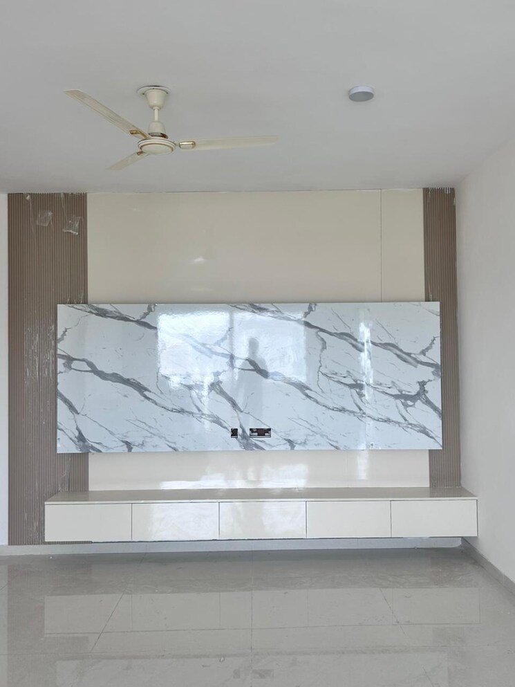 Bathroom, shapoorji-pallonji-joyville-gurgaon 3 Bedroom 1852 Sq.Ft. Apartment In Sector 102 Gurgaon 8773488