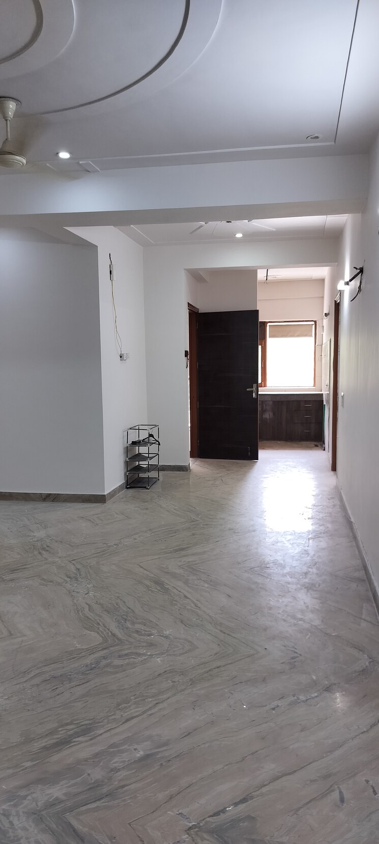 Room, rwa-apartments-sector-45 4 Bedroom 253 Sq.Mt. Independent House In Sector 45 Noida 8773518