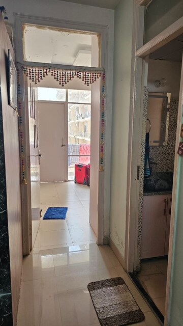 Building Lobby in 3 BHK Builder Floor at Signature Global Park 4 and 5, Sohna Sector 36 – for Rent