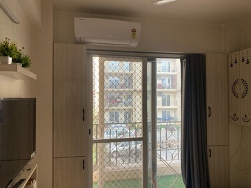 Room in 3 BHK Builder Floor at Signature Global Park 4 and 5, Sohna Sector 36 – for Rent