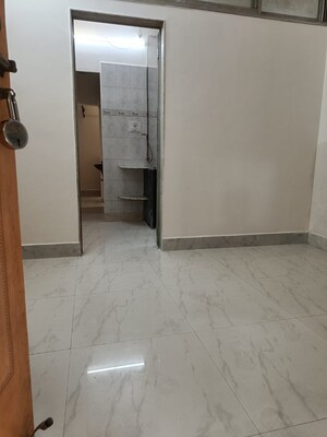 Room in 1 BHK Apartment at Vrindavan CHS Thane West, Vrindavan Society – for Sale