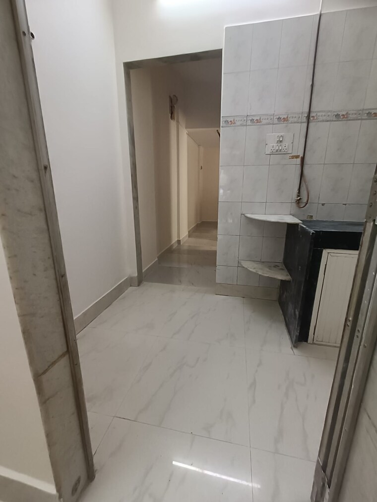 Bathroom, vrindavan-chs-thane-west 1 Bedroom 325 Sq.Ft. Apartment In Vrindavan Society Thane 8773574