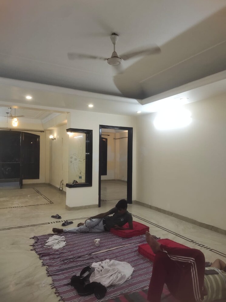 Living Room, rwa-apartments-sector-39 3 Bedroom 200 Sq.Ft. Independent House In Sector 39 Noida 8773583