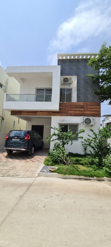 4 BHK Villa For Rent in Lordven RNR Srinilayam, Pocharam