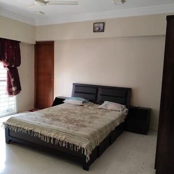 Bedroom in 3 BHK Apartment at Fortune Enclave, Khar West – for Rent