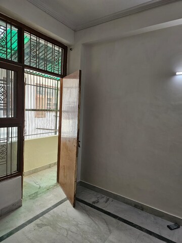 Room in 2 BHK Independent House at RWA Apartments Sector 41, Sector 41 – for Rent