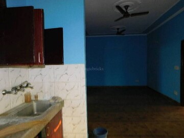 Furnished Amenities in 2 BHK Independent House at RWA Apartments Sector 41, Sector 41 – for Rent