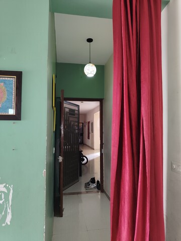 Furnished Amenities in 3 BHK Apartment at Sector 79 – for Sale