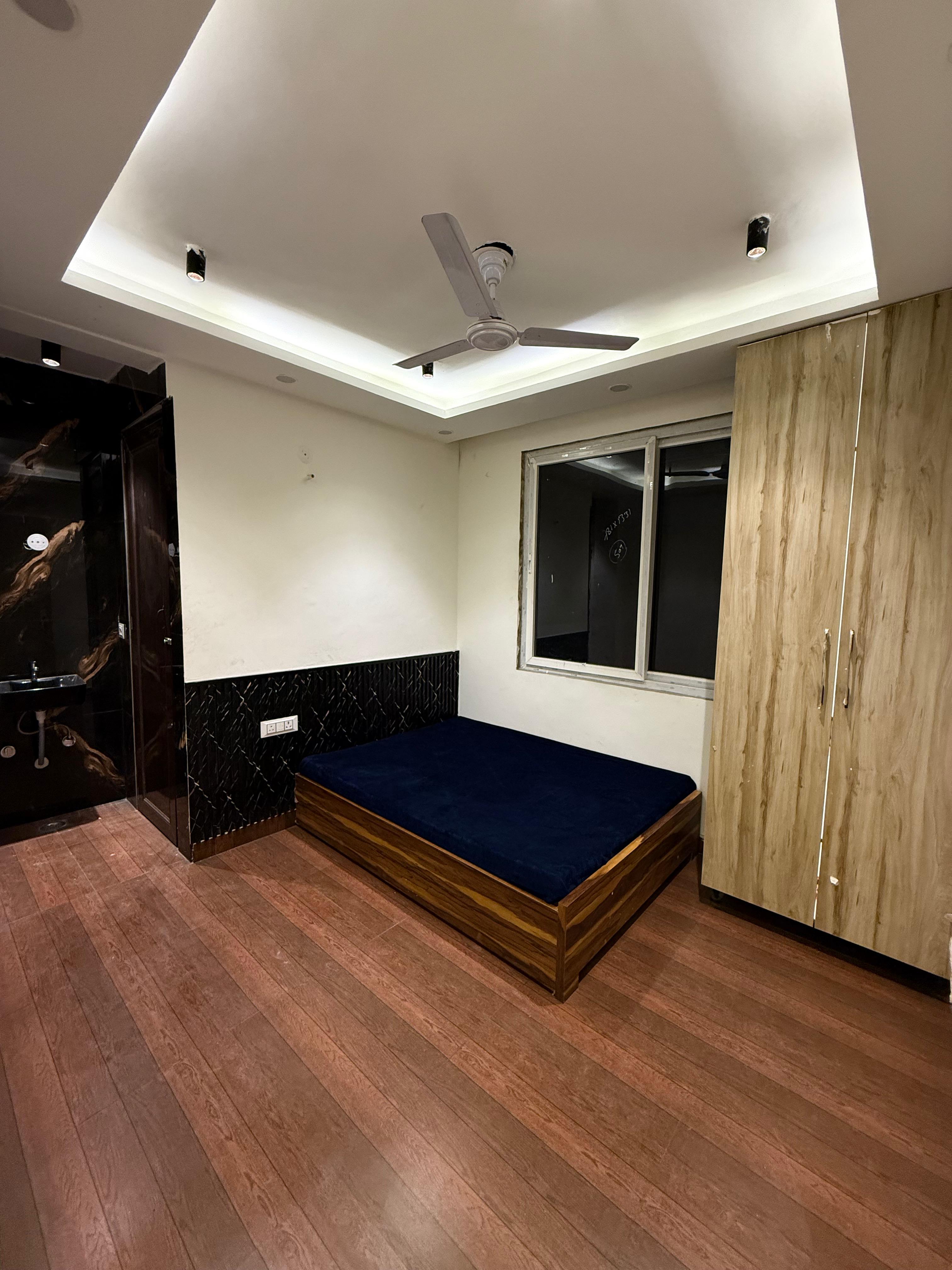 1 BHK + Study Room,Extra Room Builder Floor For Rent in Mayur Vihar 1