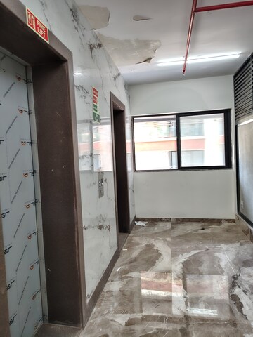Lift in 3 BHK Apartment at Monarch West View, Santacruz West – for Sale