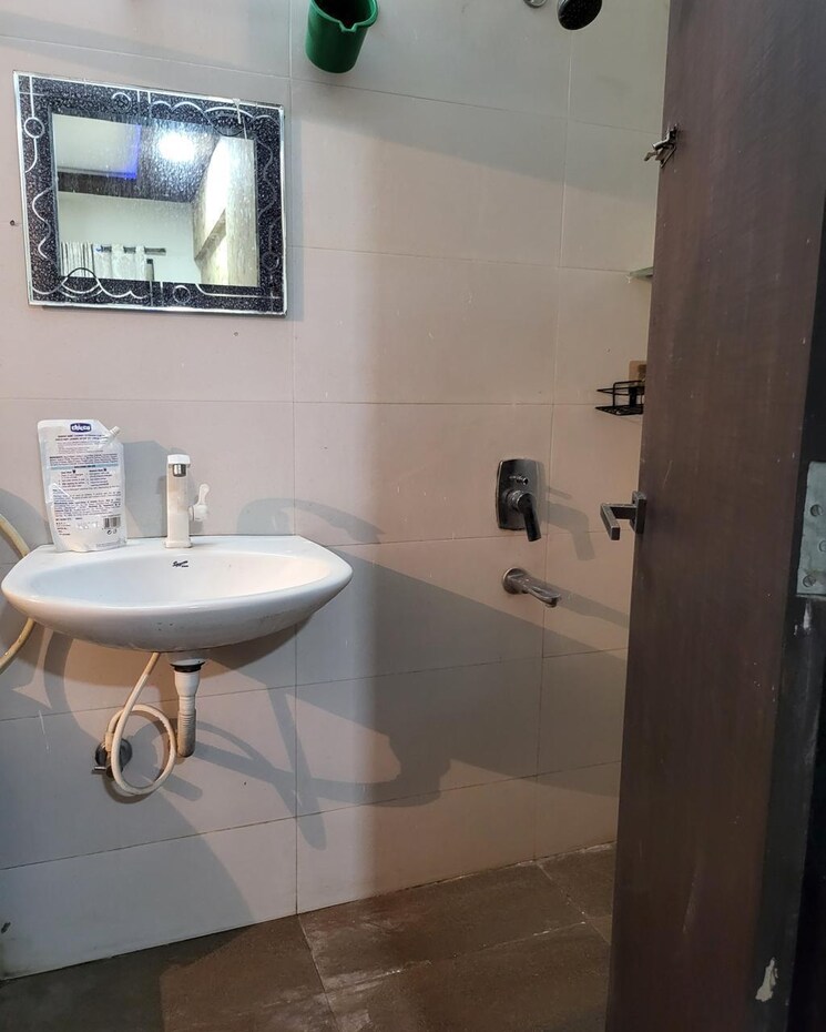 Bathroom, ishwar-aura 2 Bedroom 1100 Sq.Ft. Apartment In Ulwe Navi Mumbai 8773619