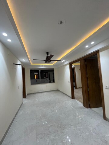 Room in 3 BHK Builder Floor at Dera Mandi – for Sale