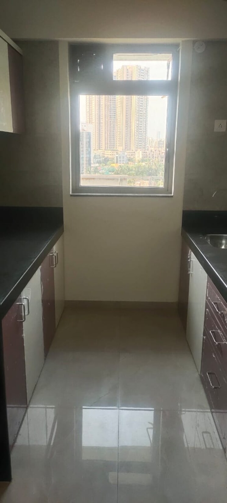 Balcony, sheth-irene 2 Bedroom 665 Sq.Ft. Apartment In Malad West Mumbai 8773710