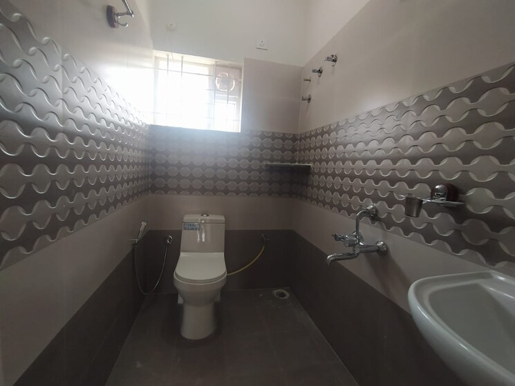 Bathroom, jagadish nagar 2 Bedroom 1200 Sq.Ft. Builder Floor In Jagadish Nagar Bangalore 8773725