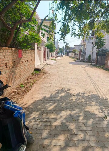  Plot – Exterior View View at Jankipuram - for Sale