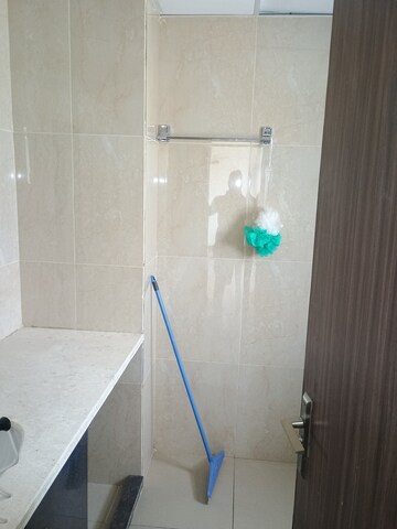 Bathroom in 4 BHK Builder Floor at BPTP Amstoria, Sector 102 – for Rent