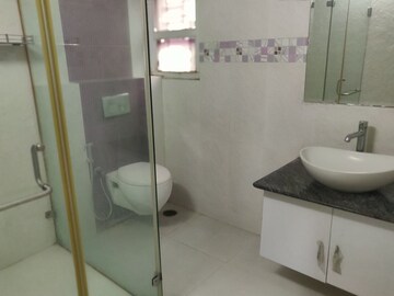 Bathroom in 3 BHK Apartment at Mohan Villa Banjara Hills, Banjara Hills – for Rent