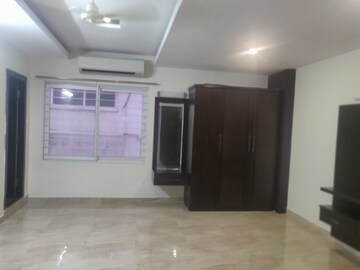 Room in 4 BHK Apartment at Grand View Jubilee Hills, Jubilee Hills – for Rent