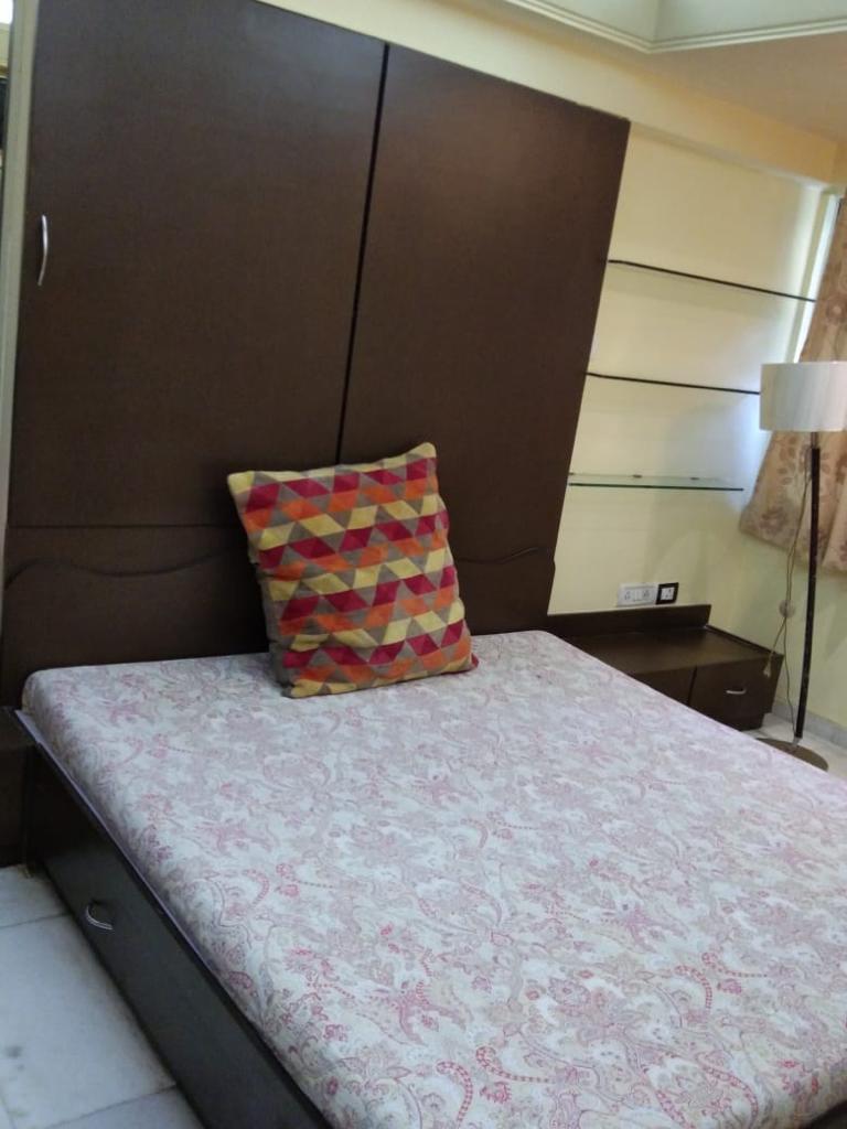 2 BHK Apartment For Rent in Juhu Tara Road, Juhu Koli