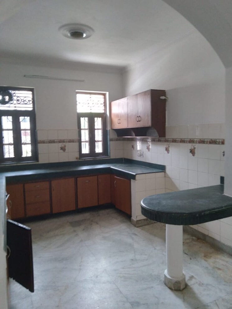 Kitchen, rwa-apartments-sector-47 3 Bedroom 200 Sq.Mt. Independent House In Sector 47 Noida 8773829