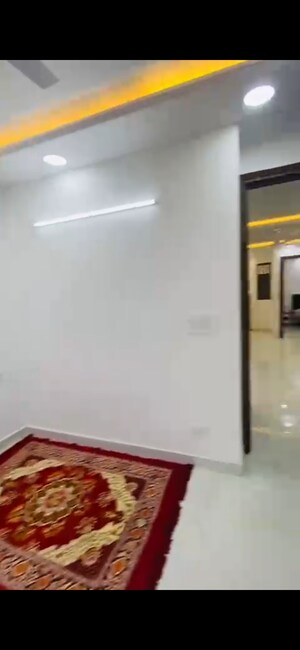 Room in 3 BHK Builder Floor at Govindpuri – for Sale