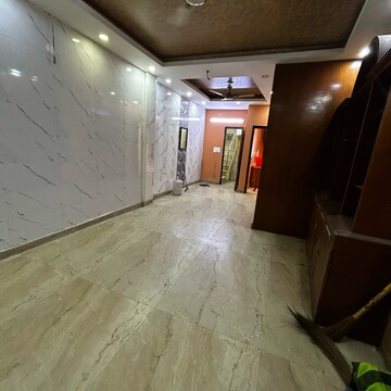 Room in 2 BHK Builder Floor at Kotla Mubarakpur – for Rent