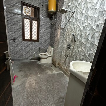 Bathroom in 2 BHK Builder Floor at Kotla Mubarakpur – for Rent