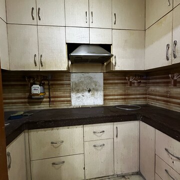 Kitchen in 2 BHK Builder Floor at Kotla Mubarakpur – for Rent
