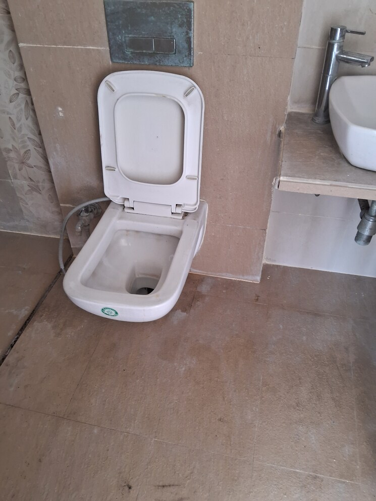 Bathroom, pinnac-gangotri 3 Bedroom 1200 Sq.Ft. Apartment In Aundh Pune 8773861