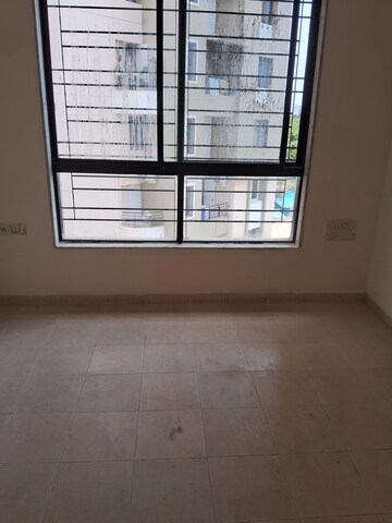 Room in 3 BHK Apartment at Pinnac Gangotri, Aundh – for Rent