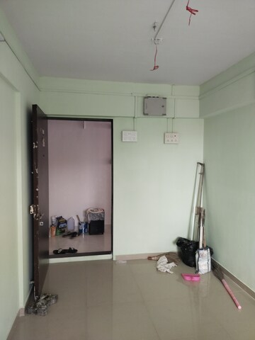Furnished Amenities in 1 BHK Apartment at Jan Kalyan Society Kurla, Kurla West – for Rent