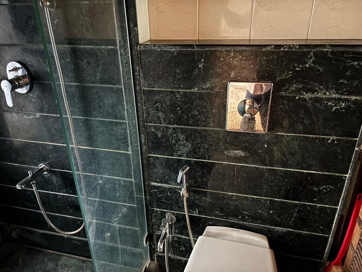 Bathroom, andheri west 2 Bedroom 1100 Sq.Ft. Apartment In Andheri West Mumbai 8773869