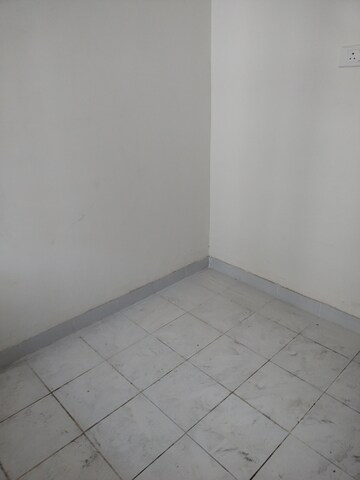 Room in 1 BHK Apartment at HDIL Premier Exotica, Kurla West – for Rent