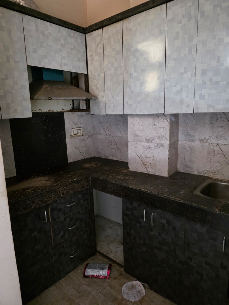 Bathroom, uttam nagar 2 Bedroom 50 Sq.Yd. Builder Floor In Uttam Nagar Delhi 8773876