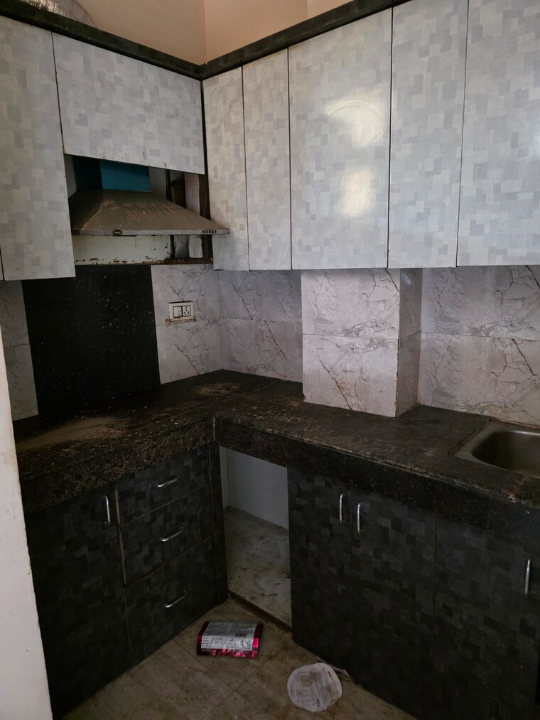 Bathroom, uttam nagar 2 Bedroom 50 Sq.Yd. Builder Floor In Uttam Nagar Delhi 8773876