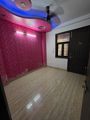 Furnished Amenities in 2 BHK Builder Floor at Uttam Nagar – for Sale