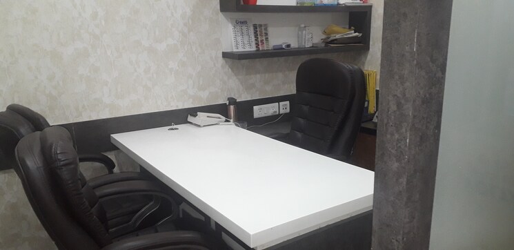 Team Area, netaji subhash place Commercial Office Space 680 Sq.Ft. In Netaji Subhash Place Delhi 8773886