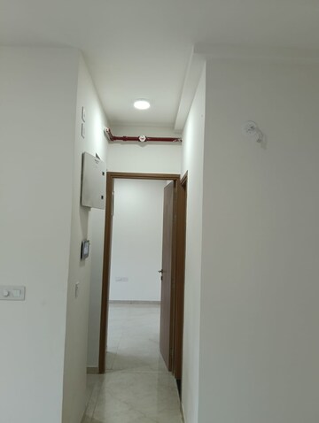 Building Lobby in 1.5 BHK Apartment at Suncity Complex, Powai – for Rent