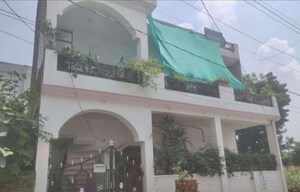 6+ BHK Independent House For Sale in Chinhat
