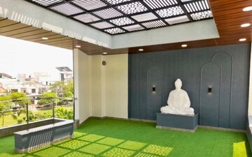 Bedroom in 6+ BHK Villa at Gomti Nagar – for Sale