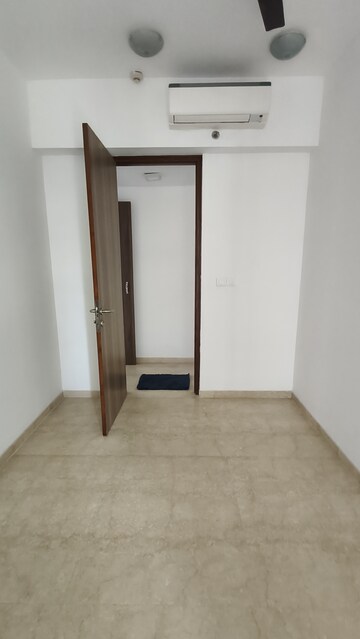 Master Bedroom in 3 BHK Apartment at Lodha Parkside, Worli – for Rent