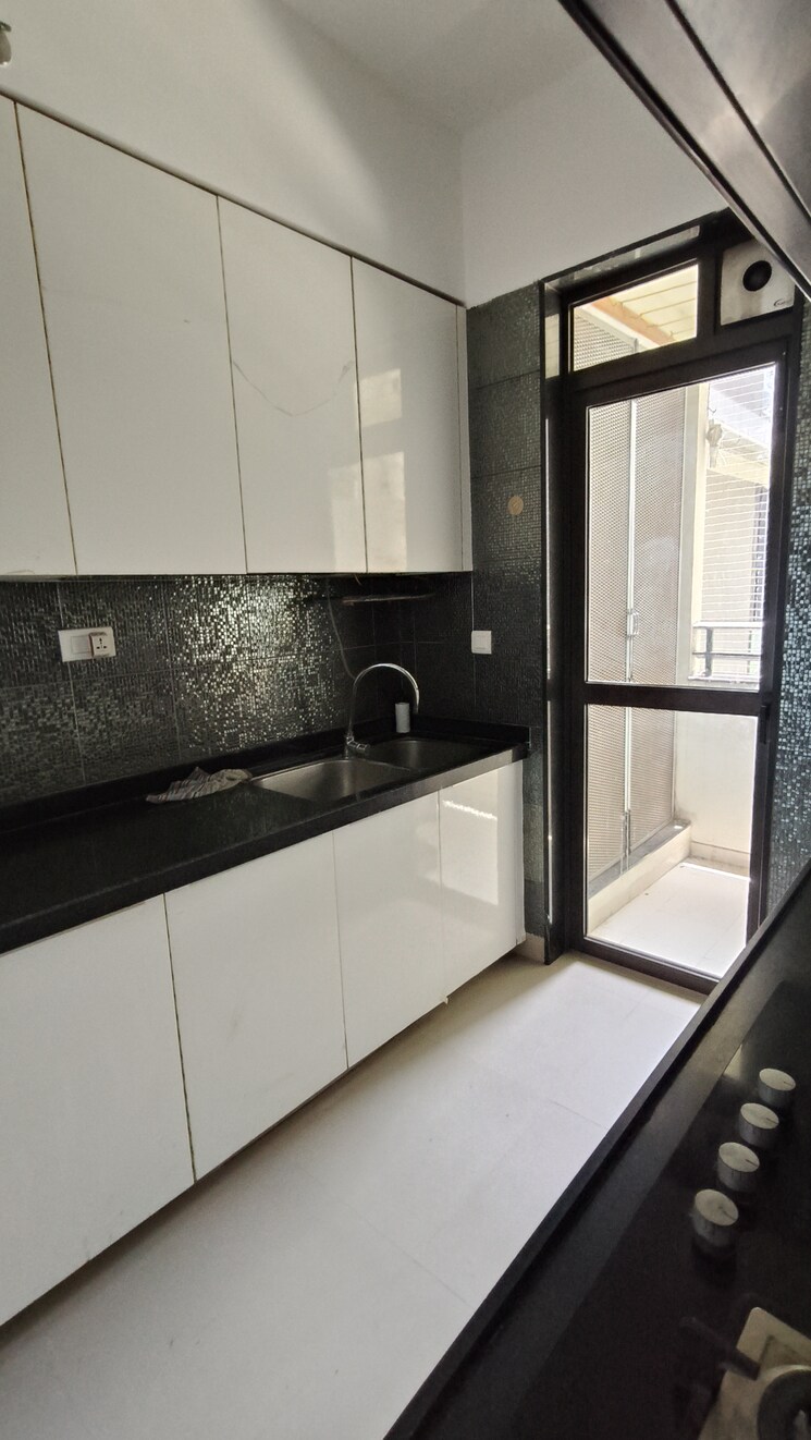 Kitchen, lodha-parkside 3 Bedroom 1092 Sq.Ft. Apartment In Worli Mumbai 8773934