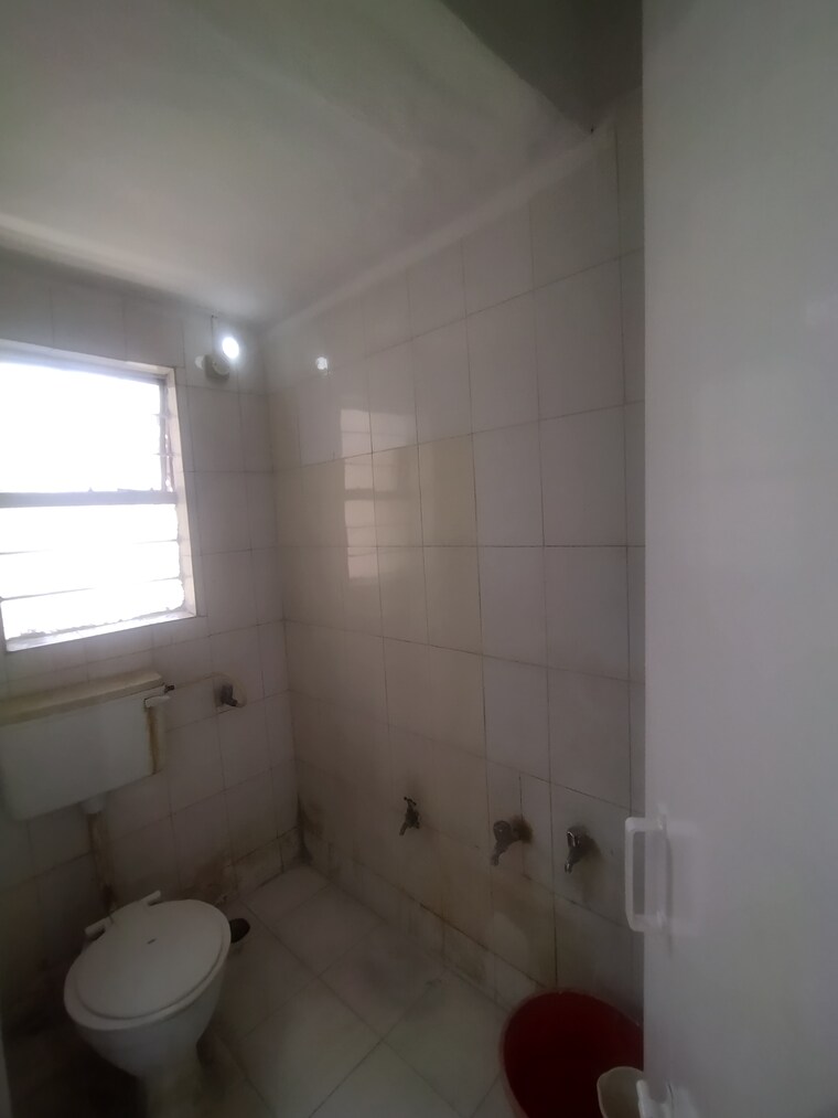 Bathroom, fatima nagar 1 Bedroom 600 Sq.Ft. Apartment In Fatima Nagar Pune 8773924