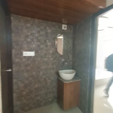 Furnished Amenities in 3 BHK Apartment at Orchid Flora, Vemali – for Rent