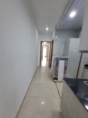 Building Lobby in 1 BHK Builder Floor at Saket – for Rent